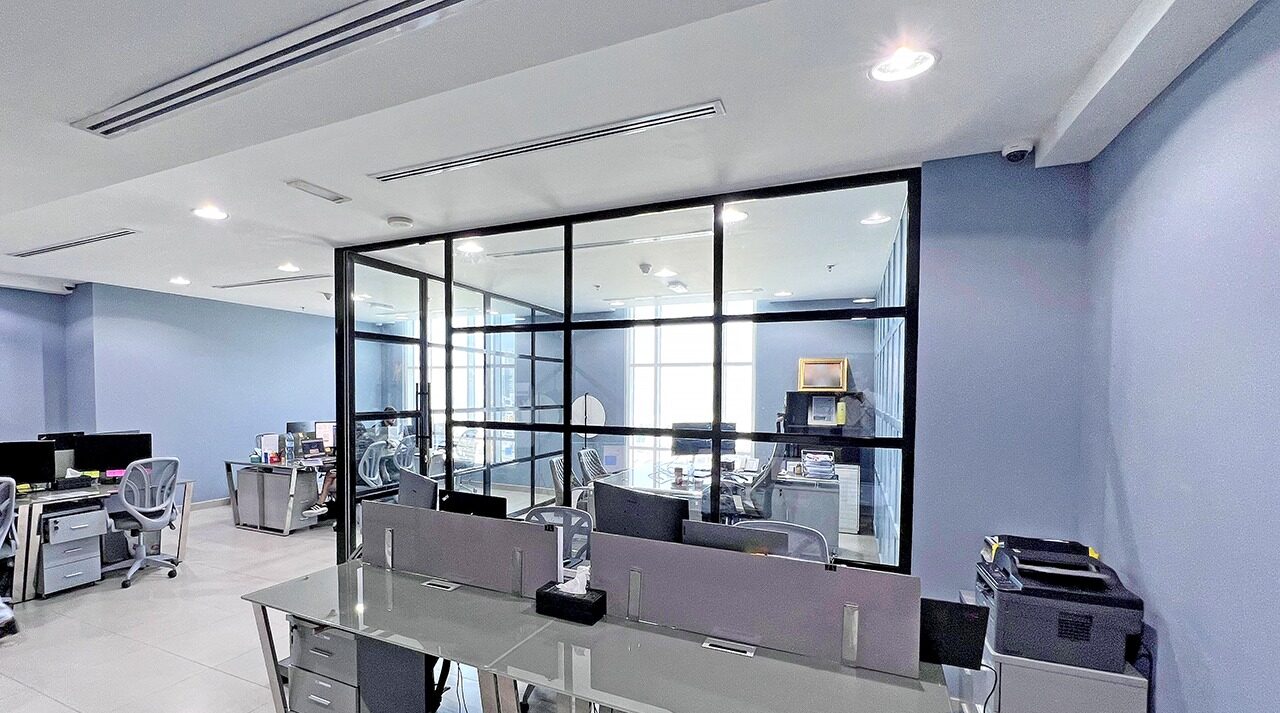 High-floor resale office Dubai