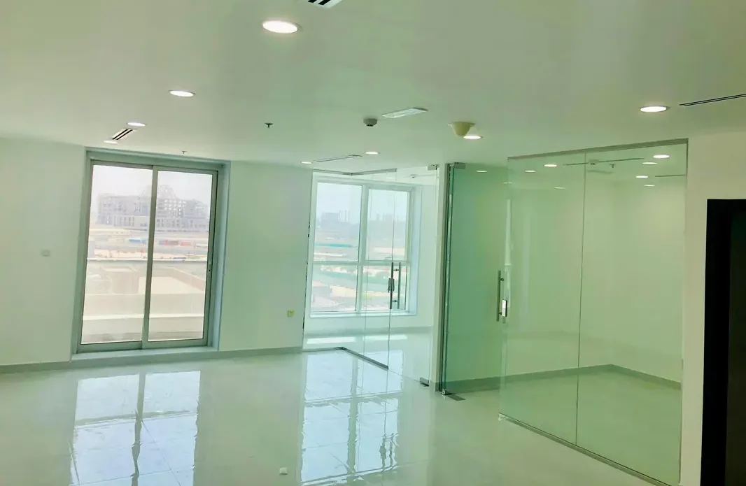 Fully fitted office Preatoni Tower