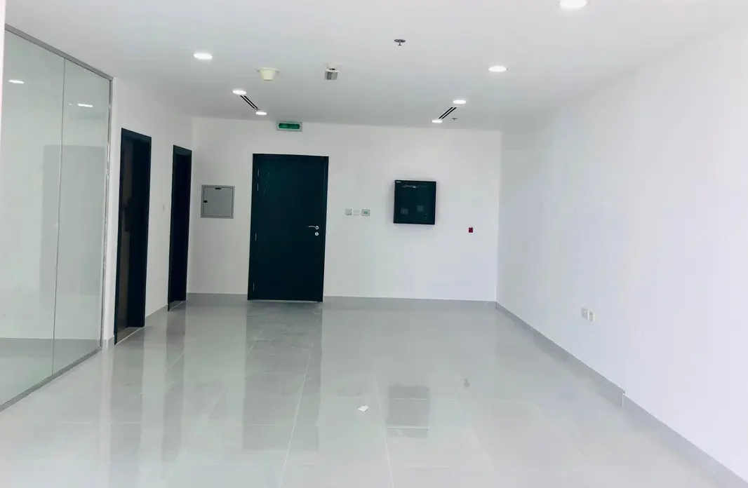 Shell and core office JLT Cluster L