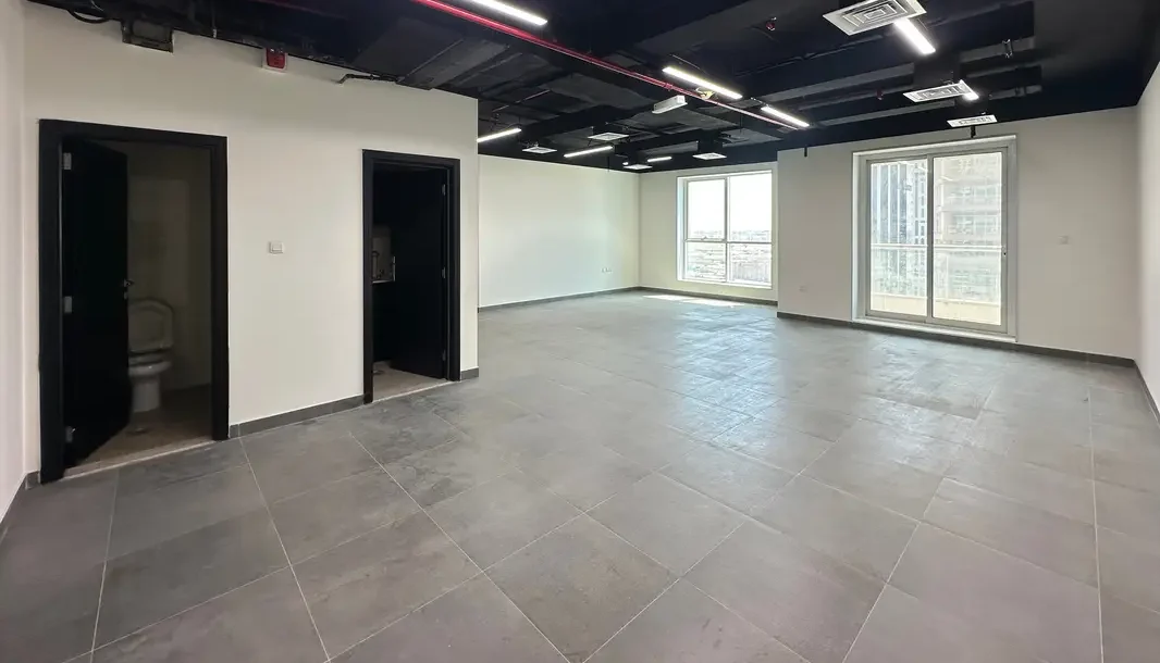 Office with lake view JLT